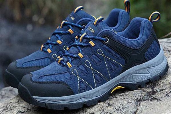 徒步鞋適合平時穿嗎 平時可以穿 徒步鞋適合平時穿嗎 平時可以穿