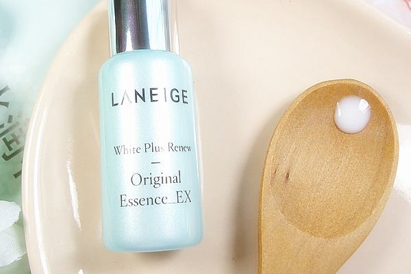 爽膚水怎么用最好 爽膚水擦好還是拍好 爽膚水怎么用最好 爽膚水擦好還是拍好