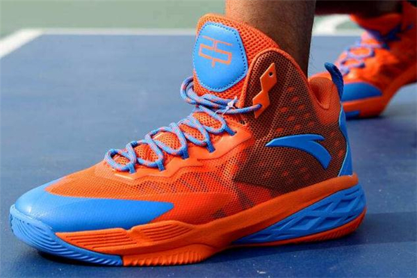 籃球鞋分為幾種類型 常見有三種 籃球鞋分為幾種類型 常見有三種