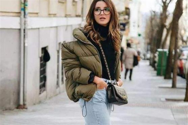 小個(gè)子怎么挑選羽絨服 版型顏色都很重要 小個(gè)子怎么挑選羽絨服 版型顏色都很重要