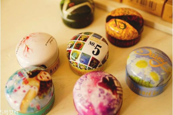 固體香水冬天可以用嗎 固體香水的使用小貼士 固體香水冬天可以用嗎 固體香水的使用小貼士