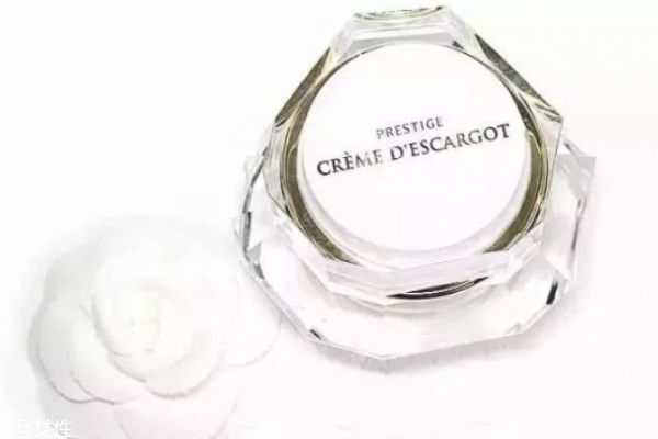 滋潤型面霜有哪些 秋冬適合的面霜 滋潤型面霜有哪些 秋冬適合的面霜