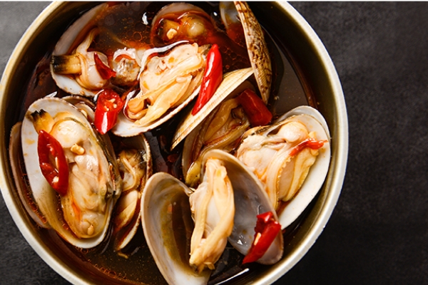 花甲能放微波爐加熱嗎 當(dāng)然是可以的 花甲能放微波爐加熱嗎 當(dāng)然是可以的