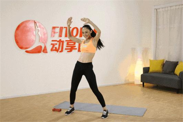 波比跳是力量訓(xùn)練嗎 強(qiáng)度差不多 波比跳是力量訓(xùn)練嗎 強(qiáng)度差不多