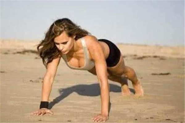 波比跳和跳繩哪個減肥好 可以結合起來