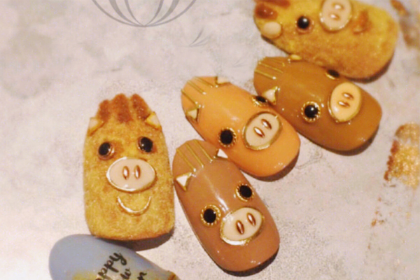 2019卡通小豬美甲圖案 豬豬美甲圖片2019