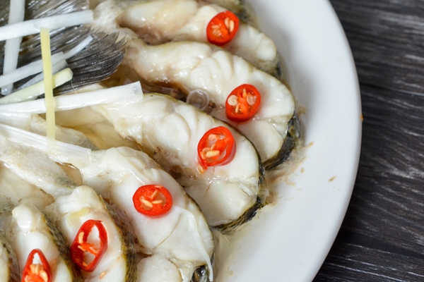 海鱸魚怎么去鱗 教你兩個(gè)方法 海鱸魚怎么去鱗 教你兩個(gè)方法