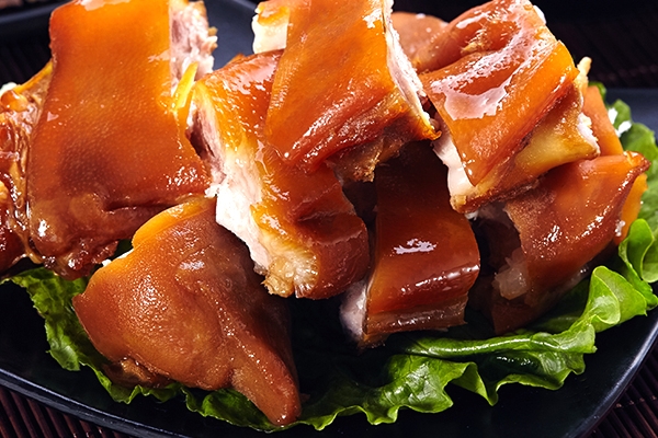 豬蹄為什么下奶 因?yàn)槌煞痔厥? alt=