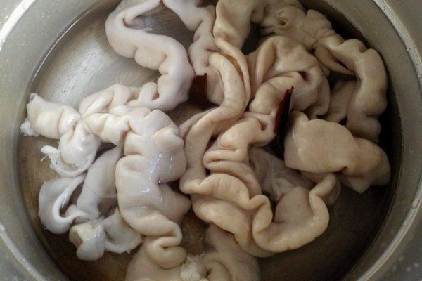 豬腸為什么咬不動 是你炒老了 豬腸為什么咬不動 是你炒老了