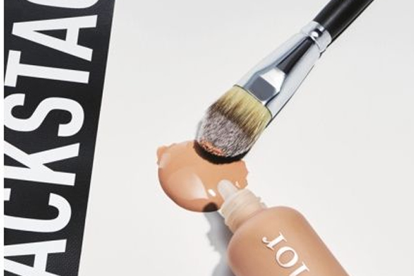 初學(xué)者化妝刷推薦 專業(yè)化妝師推薦的化妝刷 初學(xué)者化妝刷推薦 專業(yè)化妝師推薦的化妝刷