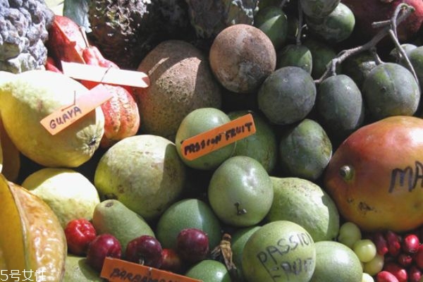 進(jìn)口水果是真的假的 別買了假的進(jìn)口水果 進(jìn)口水果是真的假的 別買了假的進(jìn)口水果