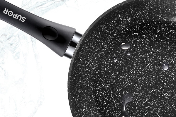 不沾鍋不掉漆的養(yǎng)鍋法門(mén) 一定要學(xué)會(huì)