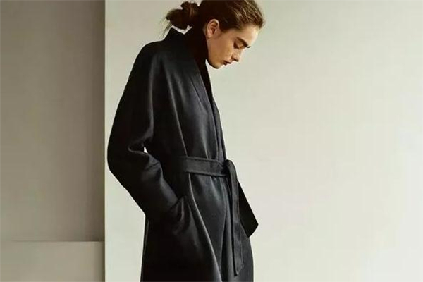 雙面呢大衣褪色怎么辦 可以補色 雙面呢大衣褪色怎么辦 可以補色