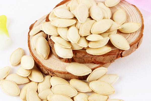 南瓜子是堅(jiān)果嗎 屬于種子類堅(jiān)果 南瓜子是堅(jiān)果嗎 屬于種子類堅(jiān)果