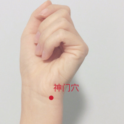 手部按摩圖片 8個(gè)老中醫(yī)的手部按摩法 手部按摩圖片 8個(gè)老中醫(yī)的手部按摩法