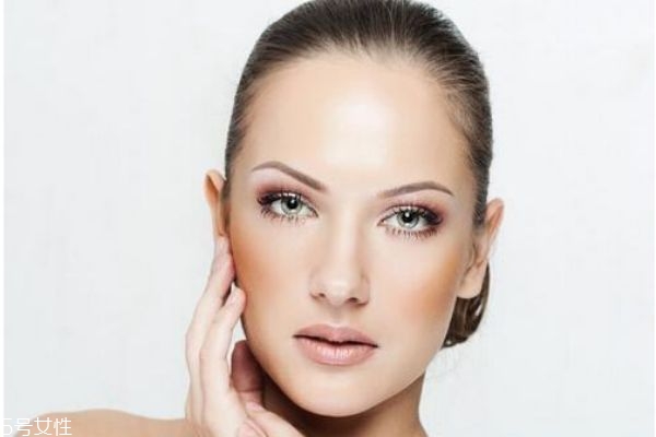 護膚品涂抹方法 這樣讓你的護膚品吸收加倍 護膚品涂抹方法 這樣讓你的護膚品吸收加倍