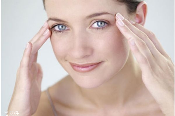 護膚品涂抹方法 這樣讓你的護膚品吸收加倍 護膚品涂抹方法 這樣讓你的護膚品吸收加倍