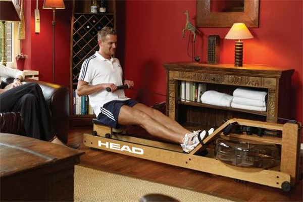 劃船機(jī)傷膝蓋嗎 姿勢(shì)一定要正確