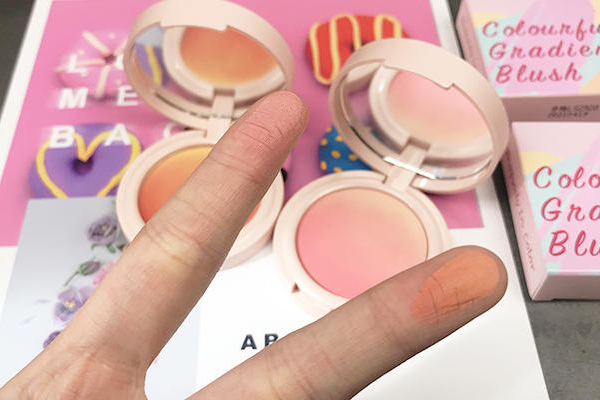 橘朵漸變?nèi)t色號(hào)怎么選 橘朵漸變?nèi)t用法 橘朵漸變?nèi)t色號(hào)怎么選 橘朵漸變?nèi)t用法