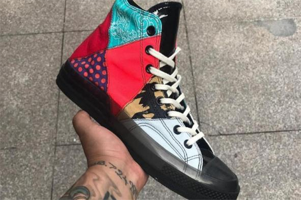 匡威豬年限定多少錢 新年穿新鞋 匡威豬年限定多少錢 新年穿新鞋