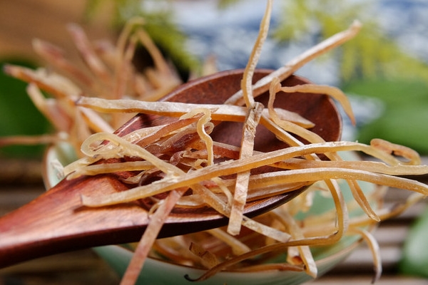 魷魚絲是發(fā)物嗎 屬于發(fā)物類 魷魚絲是發(fā)物嗎 屬于發(fā)物類