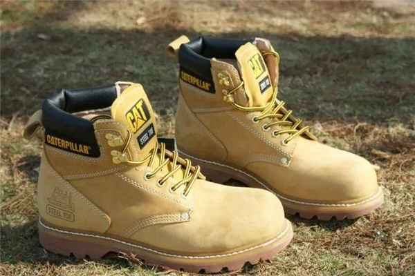 cat大黃靴多少錢 不同款式價(jià)格不同 cat大黃靴多少錢 不同款式價(jià)格不同