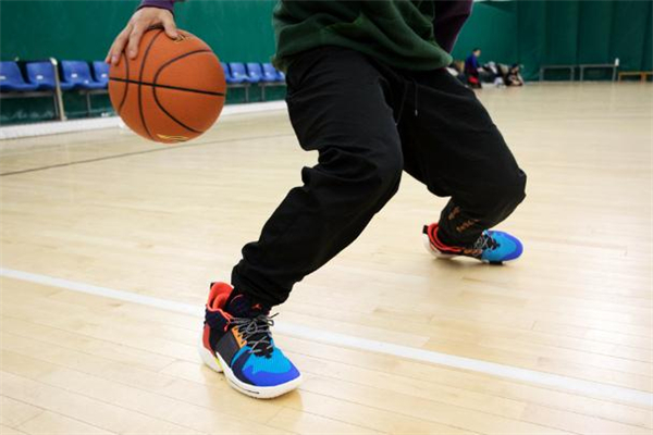 why not zero.2威少二代偏碼嗎 按常規(guī)尺碼選購(gòu) why not zero.2威少二代偏碼嗎 按常規(guī)尺碼選購(gòu)