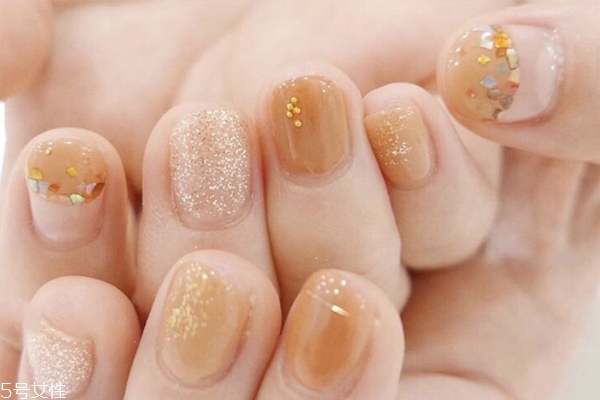 2019琥珀色美甲圖片 溫柔耐看琥珀色美甲