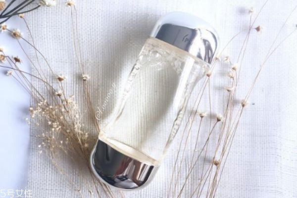 滋潤(rùn)爽膚水有哪些 滋潤(rùn)保濕爽膚水哪款好