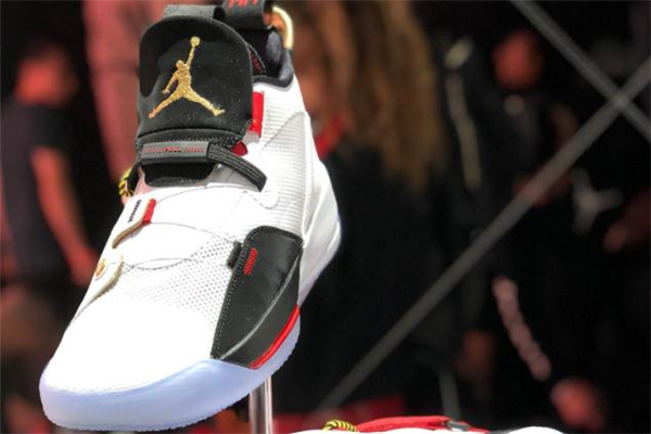 aj33怎么松鞋帶 巧妙的鞋帶設(shè)計 aj33怎么松鞋帶 巧妙的鞋帶設(shè)計