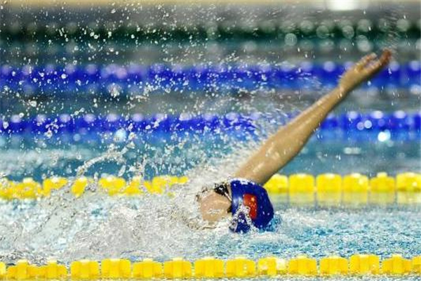 仰泳為什么浮不起來 原因是這樣 仰泳為什么浮不起來 原因是這樣