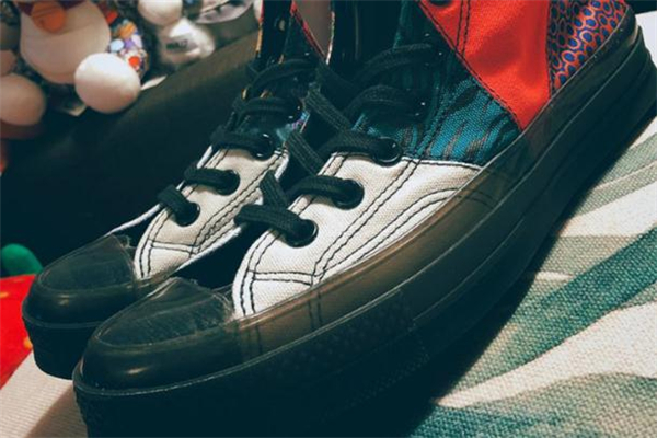 匡威百家衣多少錢(qián) 發(fā)售價(jià)格并不高