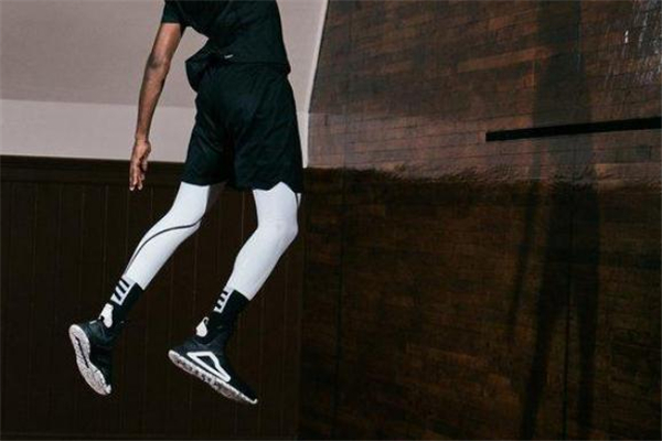 阿迪達(dá)斯n3xt l3v3l實(shí)戰(zhàn)測評 腳感不錯