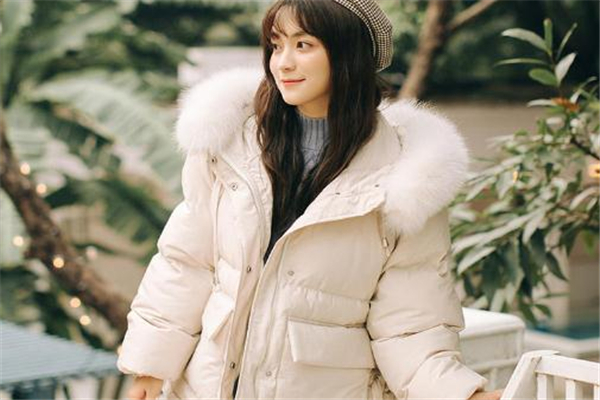 毛衣搭配什么外套好看 這幾種不會過時 毛衣搭配什么外套好看 這幾種不會過時