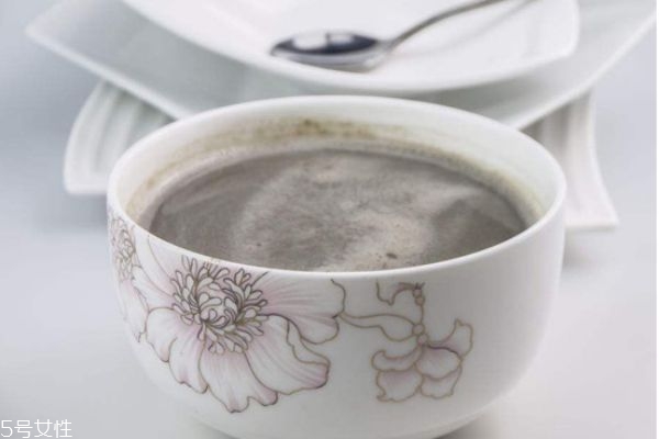 吃黑芝麻糊能長(zhǎng)頭發(fā)嗎 食用黑芝麻糊的注意事項(xiàng) 吃黑芝麻糊能長(zhǎng)頭發(fā)嗎 食用黑芝麻糊的注意事項(xiàng)