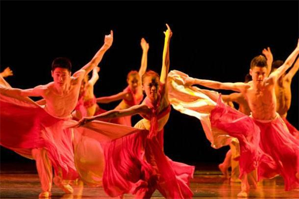 跳舞會(huì)影響長(zhǎng)高嗎 完全不會(huì)