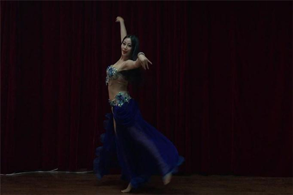 哪些人不適合跳肚皮舞 不要盲目練習(xí) 哪些人不適合跳肚皮舞 不要盲目練習(xí)