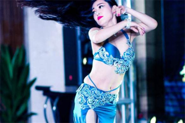 哪些人不適合跳肚皮舞 不要盲目練習(xí) 哪些人不適合跳肚皮舞 不要盲目練習(xí)