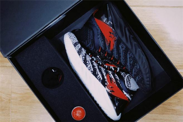 匹克態(tài)極跑鞋多少錢 性價(jià)比滿分