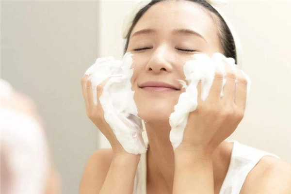 解決女性手腳冰冷、緩經(jīng)痛必吃8大食材