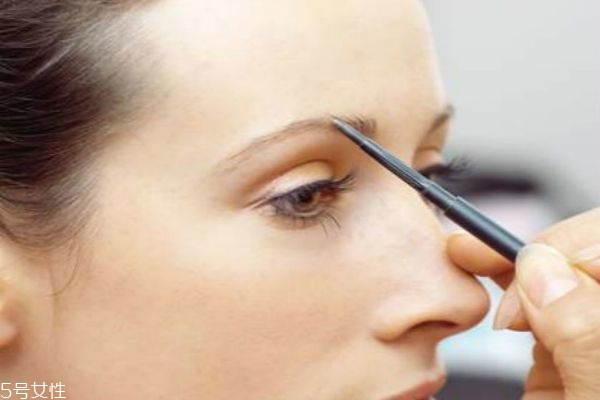 眉毛怎么畫好看 最簡單的一字眉畫法 眉毛怎么畫好看 最簡單的一字眉畫法