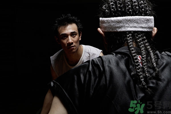 打籃球腿抽筋怎么辦？打籃球小腿抽筋怎么辦？