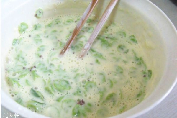 榆錢(qián)怎么炒著吃 榆錢(qián)的功效與作用禁忌