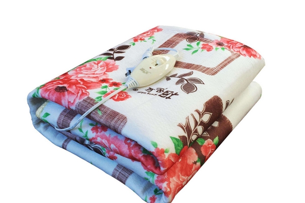 電熱毯是鋪在床單下還是棉絮下 當(dāng)然是床單 電熱毯是鋪在床單下還是棉絮下 當(dāng)然是床單