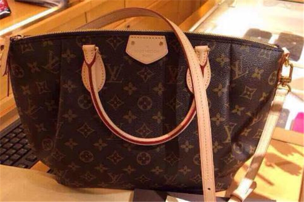 lv包包為什么會(huì)變色 原因是這樣 lv包包為什么會(huì)變色 原因是這樣