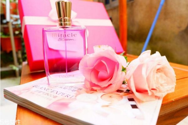 蘭蔻奇跡綻放香水怎么樣 蘭蔻新品奇跡綻放香氛 蘭蔻奇跡綻放香水怎么樣 蘭蔻新品奇跡綻放香氛