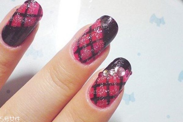 日系田園風(fēng)美甲怎么做 簡(jiǎn)單美甲教程