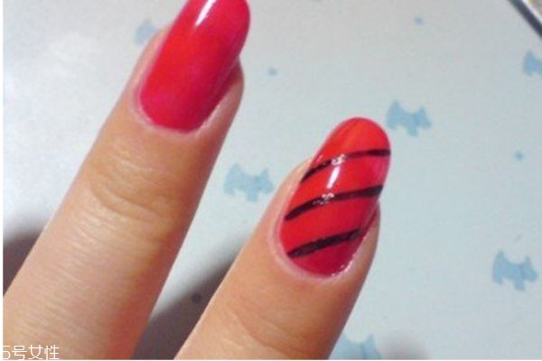 日系田園風(fēng)美甲怎么做 簡(jiǎn)單美甲教程