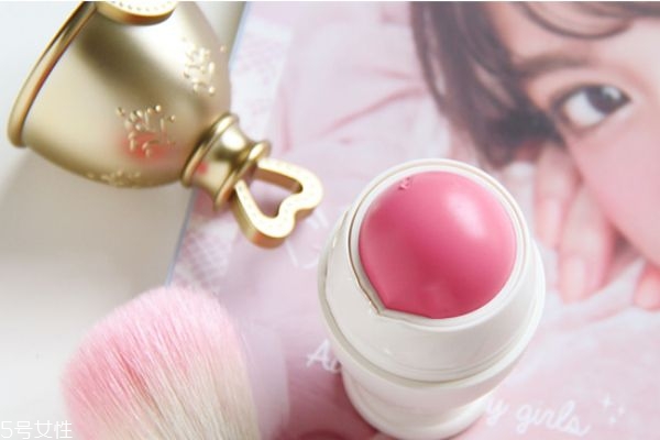 什么牌子的腮紅好用且自然 日本女孩最愛(ài)的日系腮紅 什么牌子的腮紅好用且自然 日本女孩最愛(ài)的日系腮紅