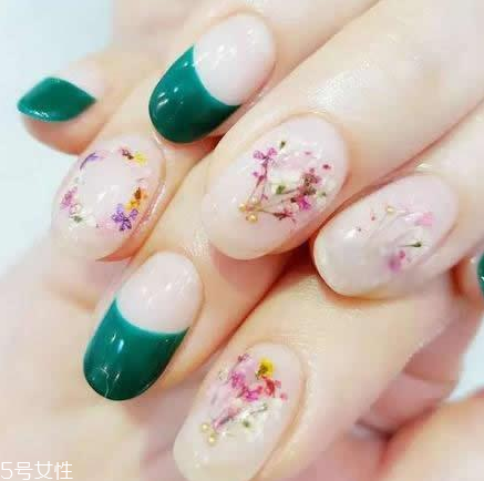 干花美甲有哪些 干花美甲圖片大全 干花美甲有哪些 干花美甲圖片大全